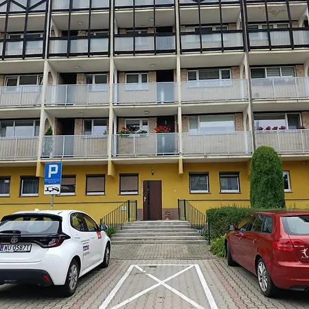 U Sylwii Przy Termach W Cieplicach Єленя-Ґура
