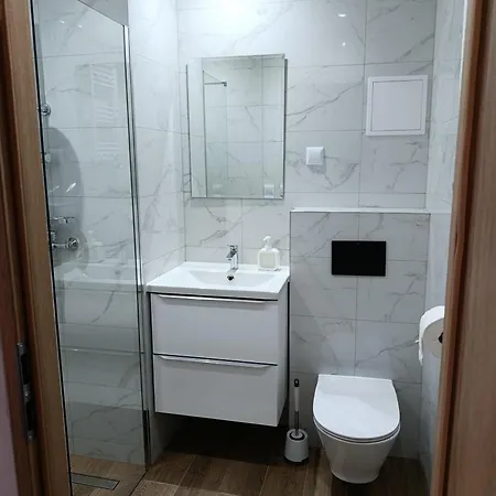 U Sylwii Przy Termach W Cieplicach 3* Єленя-Ґура